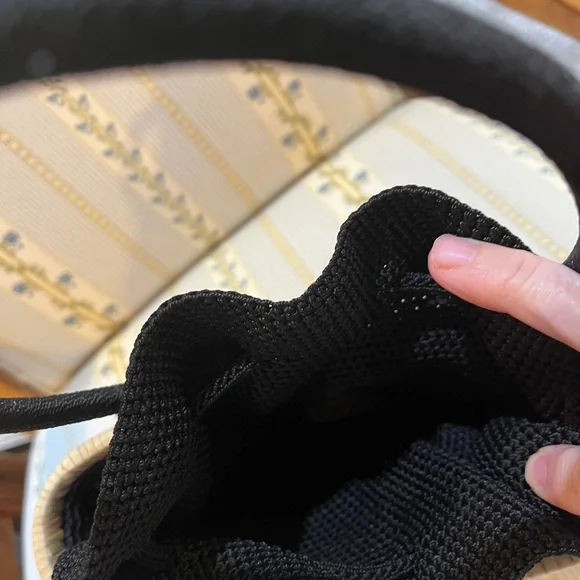 The Sak Black and Tan Straw Bag with Ornate Design Inner Drawstring Liner - Picture 8 of 8